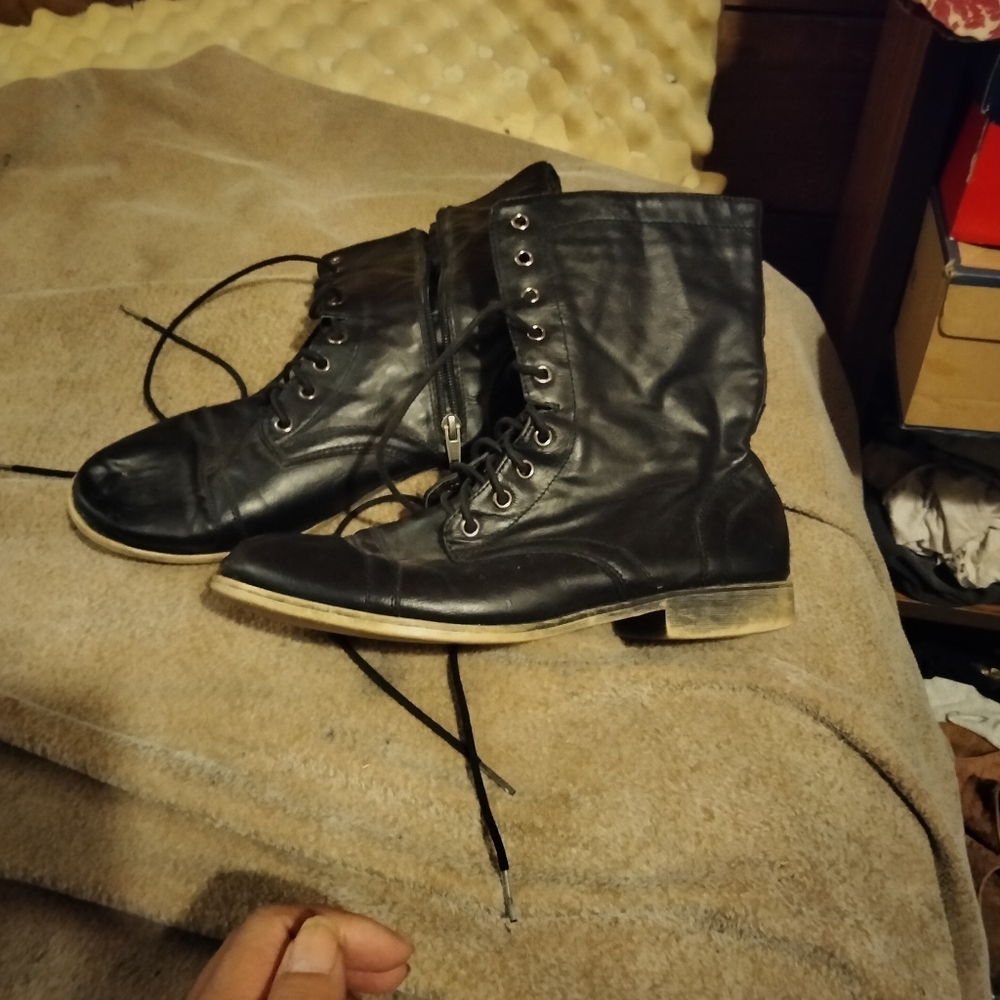 Madden girl women's boots size 10